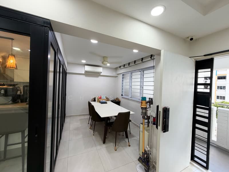 109 Teck Whye Lane, 109 Teck Whye Lane, 4 Bedrooms, 1,572 sqft, HDB Flat For Sale, by Chris Tan, 500188525 - Dining Room - PropertyGuru.com.sg