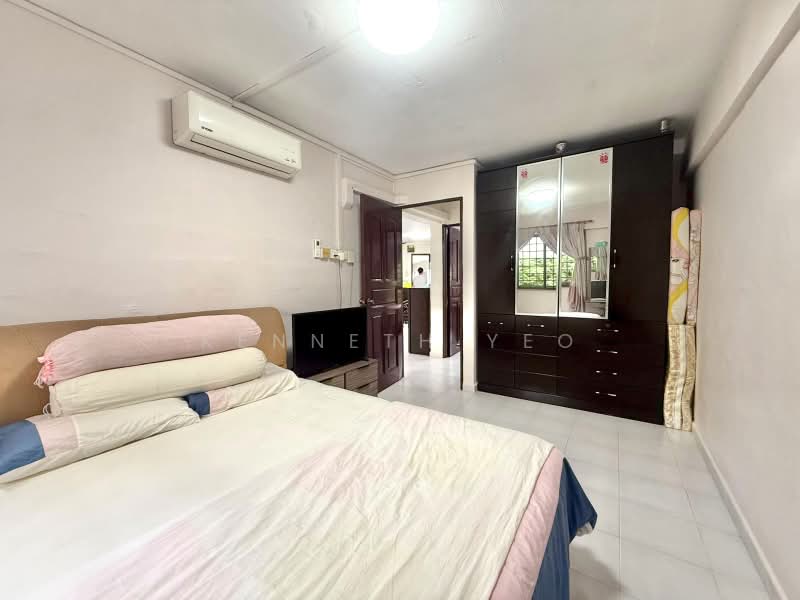 211 Serangoon Avenue 4, 211 Serangoon Avenue 4, 3 Bedrooms, 1,001 sqft, HDB Flat For Sale, by Kenneth Yeo, 500188526 - Bedroom - PropertyGuru.com.sg