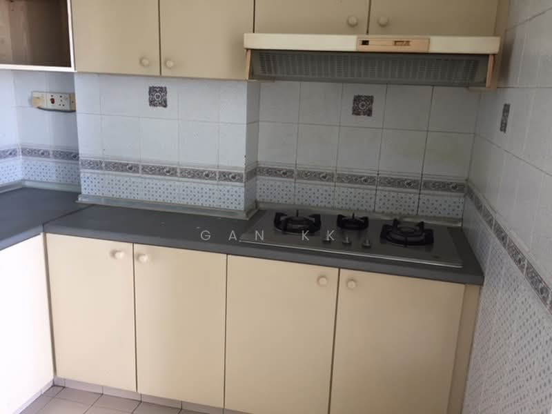Astoria Park, 32 Lorong Mydin, 3 Bedrooms, 1,194 sqft, Condominium For Sale, by Gan KK, 500188532 - Kitchen - PropertyGuru.com.sg