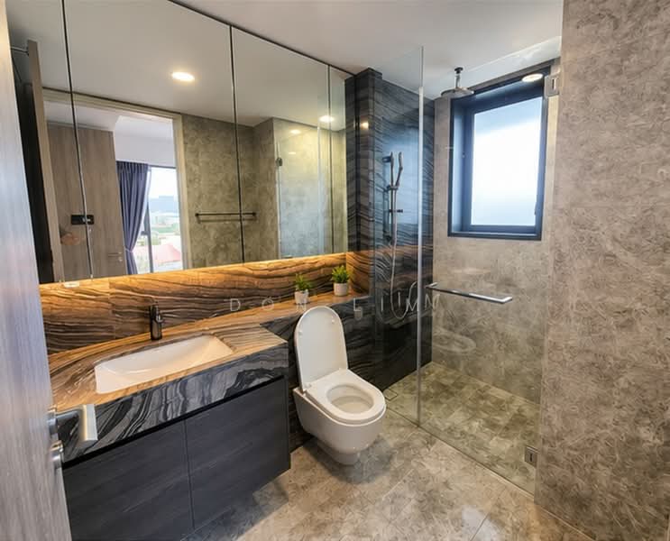 Margaret Ville, 20 Margaret Drive, 2 Bedrooms, 829 sqft, Condominium For Sale, by Don Lim, 500188534 - Bathroom - PropertyGuru.com.sg