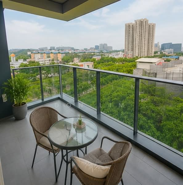 Margaret Ville, 20 Margaret Drive, 2 Bedrooms, 829 sqft, Condominium For Sale, by Don Lim, 500188534 - Balcony - PropertyGuru.com.sg