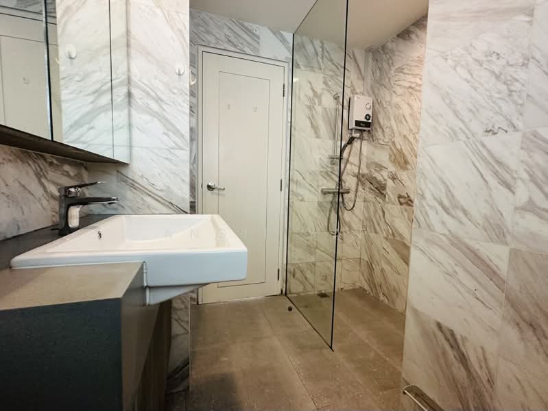 The Montana, 8 Jalan Mutiara, 1 Bedroom, 592 sqft, Condominium For Rent, by Angie Yap, 500188542 - Bathroom - PropertyGuru.com.sg