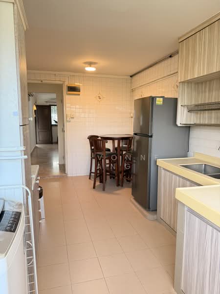 227 Serangoon Avenue 4, 227 Serangoon Avenue 4, 2 Bedrooms, 721 sqft, HDB Flat For Rent, by Joavonne Tang, 500188547 - Kitchen - PropertyGuru.com.sg
