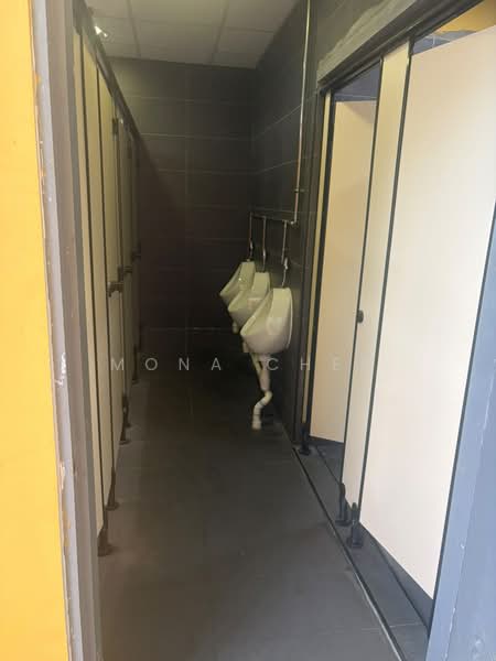 Platinum@Pioneer, 36 Tuas Avenue 11, 6,404 sqft, Factory / Workshop (B2) For Sale, by Mona Chen, 500188549 - Bathroom - CommercialGuru.com.sg