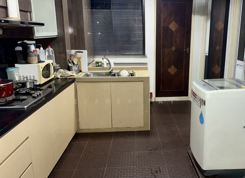 231 Lorong 8 Toa Payoh, 231 Lorong 8 Toa Payoh, 2 Bedrooms, 700 sqft, HDB Flat For Sale, by Jeffrey Tay, 500188554 - Kitchen - PropertyGuru.com.sg