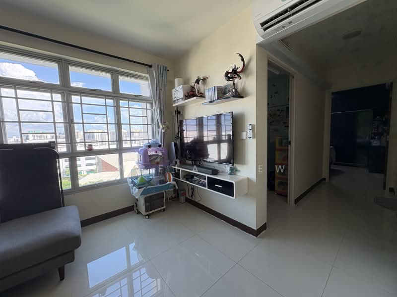 188A Fengshan GreenVille, 188A Bedok North Street 4, 2 Bedrooms, 732 sqft, HDB Flat For Sale, by Angela Kiew, 500188558 - Living Room - PropertyGuru.com.sg