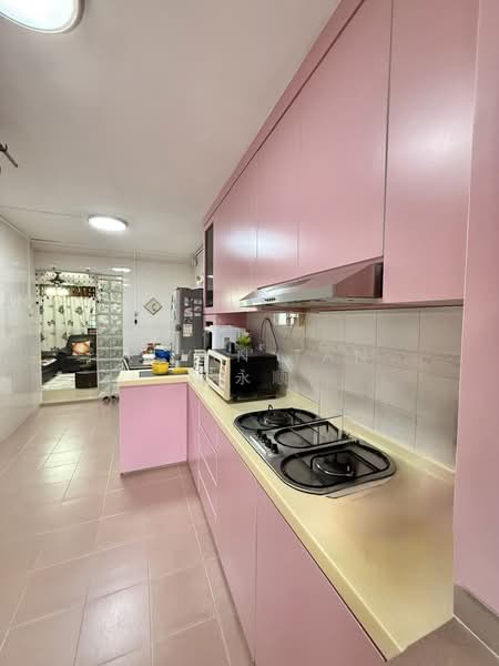 348 Bukit Batok Street 34, 348 Bukit Batok Street 34, 3 Bedrooms, 903 sqft, HDB Flat For Sale, by Alvin Tan 陈永顺, 500188565 - Kitchen - PropertyGuru.com.sg