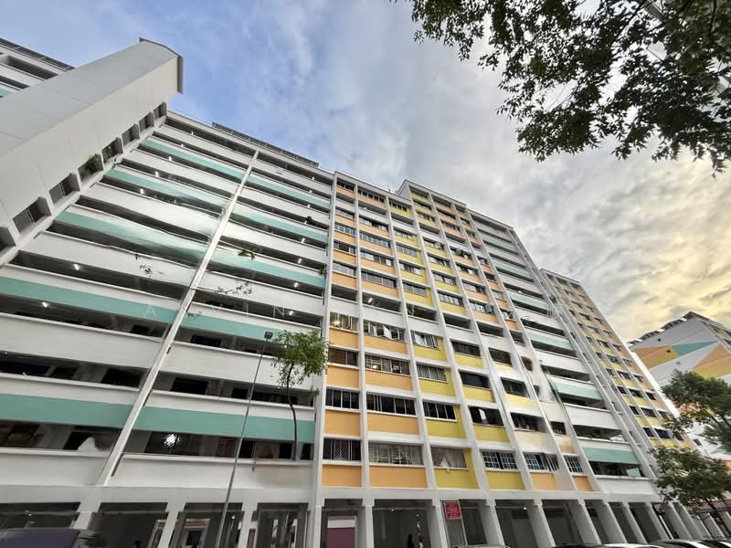 348 Bukit Batok Street 34, 348 Bukit Batok Street 34, 3 Bedrooms, 903 sqft, HDB Flat For Sale, by Alvin Tan 陈永顺, 500188565 - Exterior - PropertyGuru.com.sg