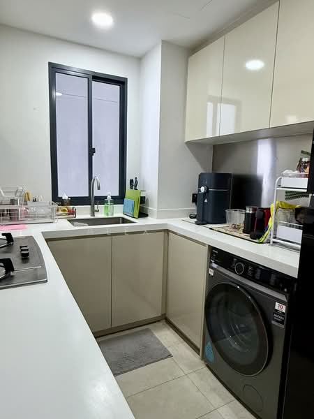 Signature At Yishun, 29 Yishun Street 51, 3 Bedrooms, 947 sqft, Executive Condominium For Sale, by Alex Lee, 500188569 - Kitchen - PropertyGuru.com.sg
