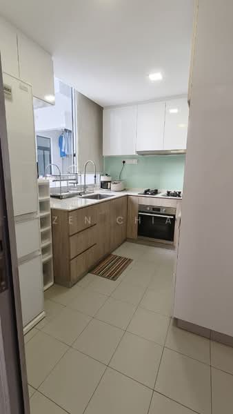 Riviera Residences, 9 Riviera Drive, 3 Bedrooms, 1,281 sqft, Condominium For Sale, by Zen Chia, 500188570 - Kitchen - PropertyGuru.com.sg