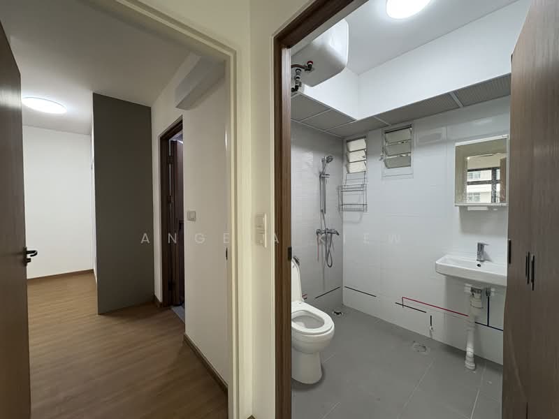 619A Tampines Street 61, 619A Tampines Street 61, 3 Bedrooms, 1,001 sqft, HDB Flat For Sale, by Angela Kiew, 500188573 - Bathroom - PropertyGuru.com.sg