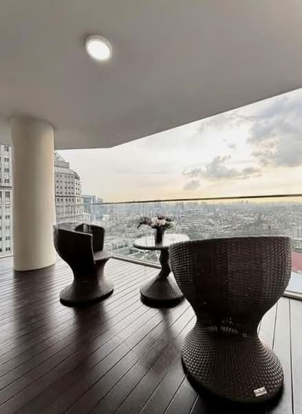 iResidences, 20 Irrawaddy Road, 2 Bedrooms, 1,066 sqft, Condominium For Rent, by Melvin Wong, 500188574 - Balcony - PropertyGuru.com.sg