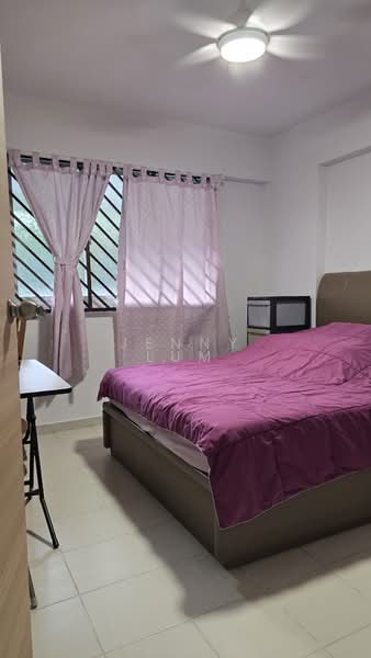 124 Simei Street 1, 124 Simei Street 1, 3 Bedrooms, 904 sqft, HDB Flat For Sale, by Jenny Lum, 500188587 - Bedroom - PropertyGuru.com.sg