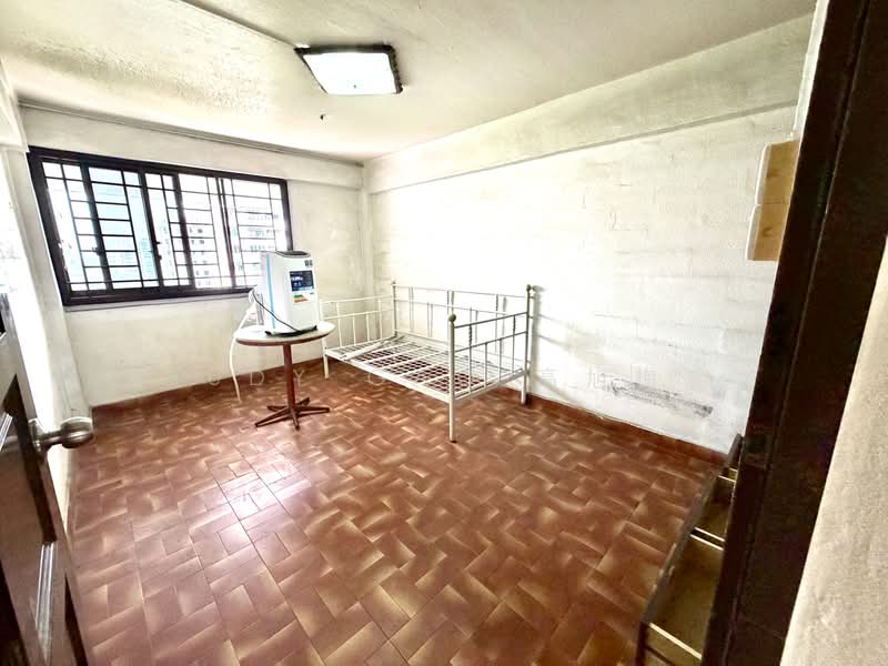 8 Bedok South Avenue 2, 8 Bedok South Avenue 2, 3 Bedrooms, 883 sqft, HDB Flat For Sale, by Judy Gao 高旭梅., 500188590 - Bedroom - PropertyGuru.com.sg