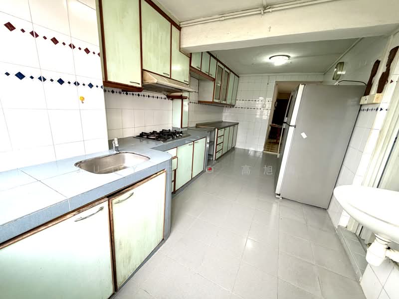 8 Bedok South Avenue 2, 8 Bedok South Avenue 2, 3 Bedrooms, 883 sqft, HDB Flat For Sale, by Judy Gao 高旭梅., 500188590 - Kitchen - PropertyGuru.com.sg