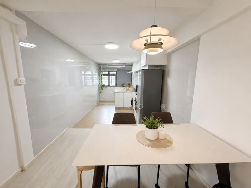 320 Clementi Avenue 4, 320 Clementi Avenue 4, 2 Bedrooms, 721 sqft, HDB Flat For Rent, by Javier Ng 黄允健, 500188597 - Dining Room - PropertyGuru.com.sg