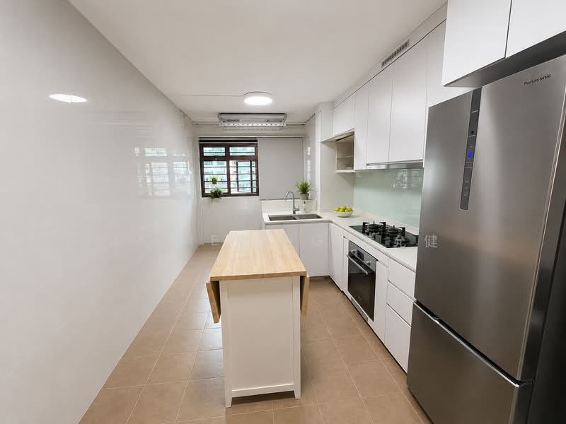 320 Clementi Avenue 4, 320 Clementi Avenue 4, 2 Bedrooms, 721 sqft, HDB Flat For Rent, by Javier Ng 黄允健, 500188597 - Kitchen - PropertyGuru.com.sg