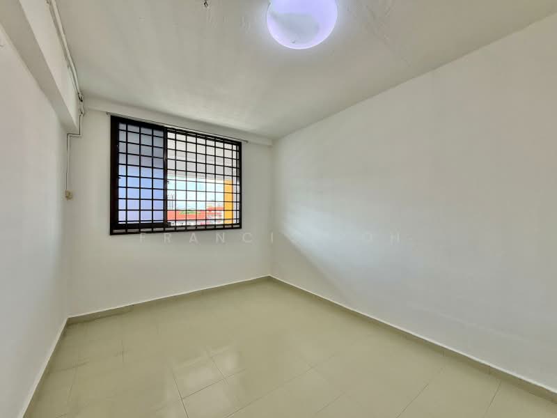 241 Serangoon Avenue 3, 241 Serangoon Avenue 3, 2 Bedrooms, 689 sqft, HDB Flat For Sale, by Francis Poh, 500188599 - Interior - PropertyGuru.com.sg