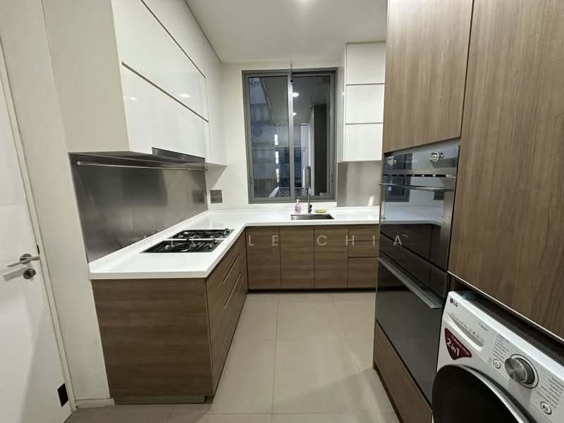 Leedon Residence, 24 Leedon Heights, 2 Bedrooms, 1,044 sqft, Condominium For Sale, by Nicole Chia, 500188610 - Kitchen - PropertyGuru.com.sg