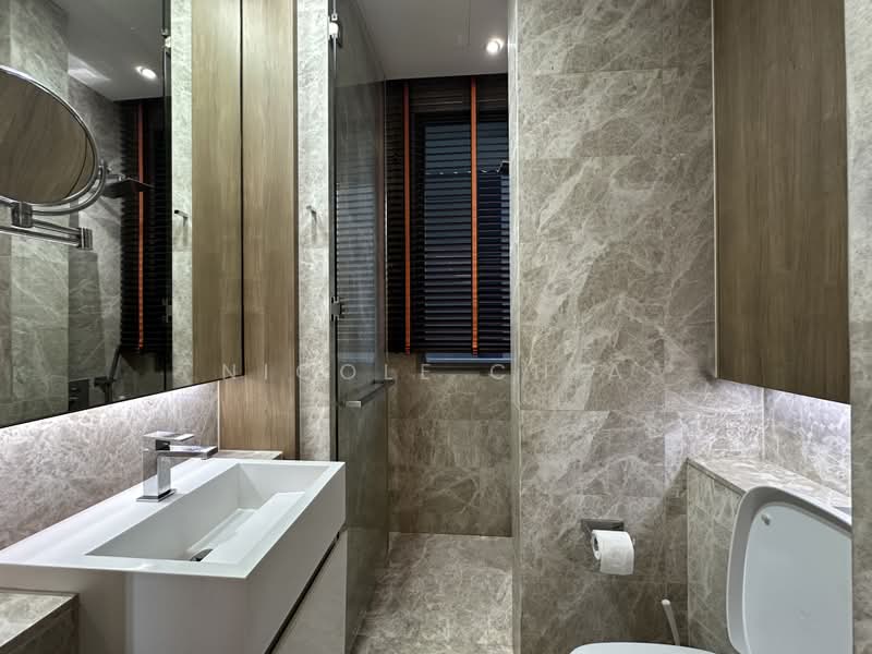 Leedon Residence, 24 Leedon Heights, 2 Bedrooms, 1,044 sqft, Condominium For Sale, by Nicole Chia, 500188610 - Bathroom - PropertyGuru.com.sg
