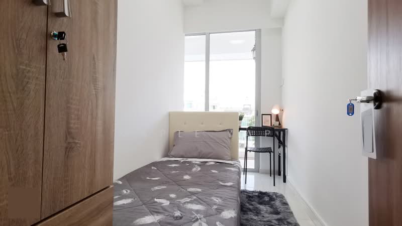 The Stellar, 20 West Coast Road, Room Rental, 100 sqft, Condominium For Rent, by Maple Yap, 500188625 - CR3 - PropertyGuru.com.sg