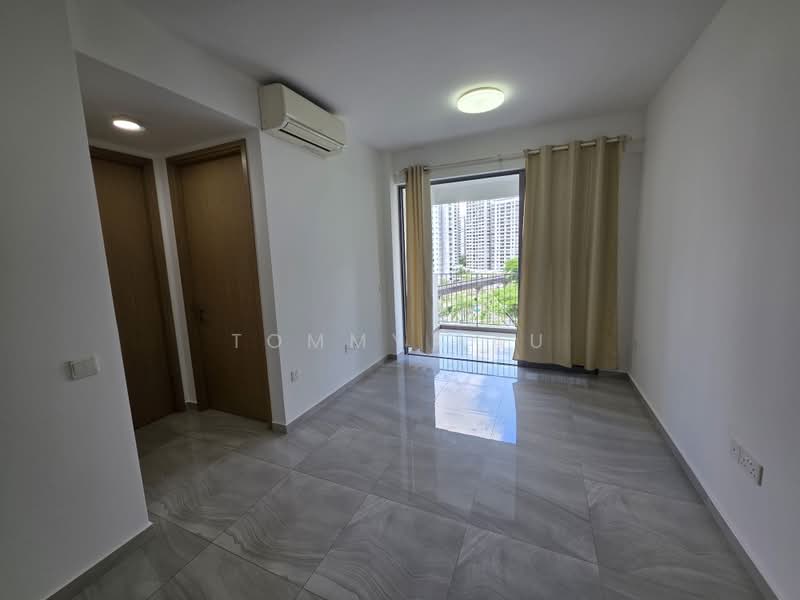 High Park Residences, 29 Fernvale Road, 2 Bedrooms, 592 sqft, Condominium For Sale, by Tommy Lau, 500188630 - Balcony - PropertyGuru.com.sg