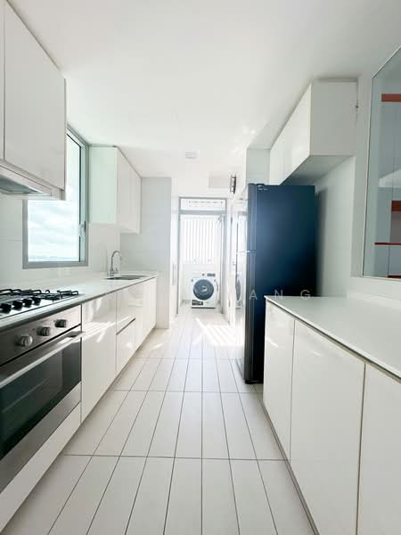 The Minton, 147 Hougang Street 11, 3 Bedrooms, 1,216 sqft, Condominium For Sale, by Tanya Yang, 500188632 - Kitchen - PropertyGuru.com.sg