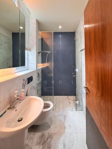 Kheam Hock Road, Kheam Hock Road, 6 Bedrooms, 13,000 sqft, Detached House For Rent, by Desmond Lian, 500188633 - Bathroom - PropertyGuru.com.sg