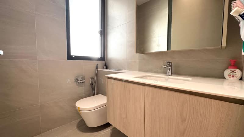 Casa Al Mare, 75 Jalan Loyang Besar, 2 Bedrooms, 775 sqft, Apartment For Sale, by Ashley POH, 500188639 - Bathroom - PropertyGuru.com.sg