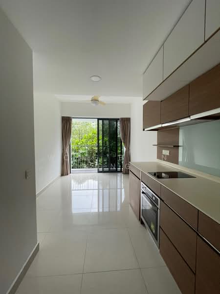 Coco Palms, 21 Pasir Ris Grove, 1 Bedroom, 463 sqft, Condominium For Rent, by Wong Boon Keng, 500188640 - Kitchen - PropertyGuru.com.sg