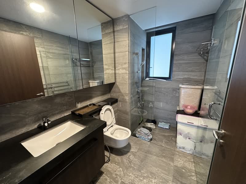 One Pearl Bank, 1 Pearl Bank, 3 Bedrooms, 1,216 sqft, Condominium For Sale, by Ho Li Kai, 500188652 - PropertyGuru.com.sg