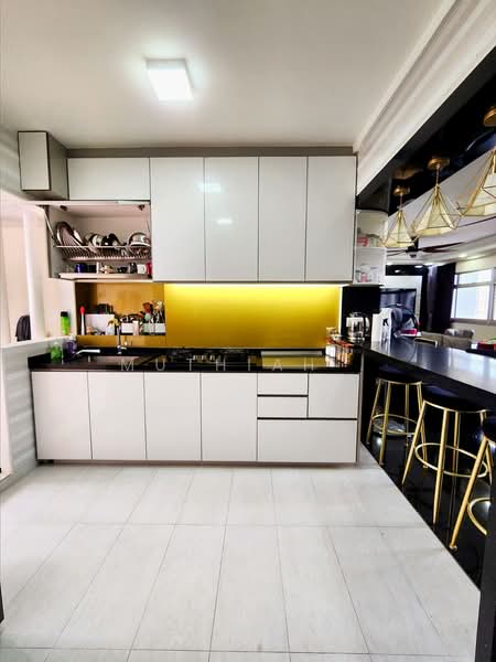 325 Tah Ching Road, 325 Tah Ching Road, 3 Bedrooms, 1,108 sqft, HDB Flat For Sale, by Muthiah ., 500188653 - Kitchen - PropertyGuru.com.sg
