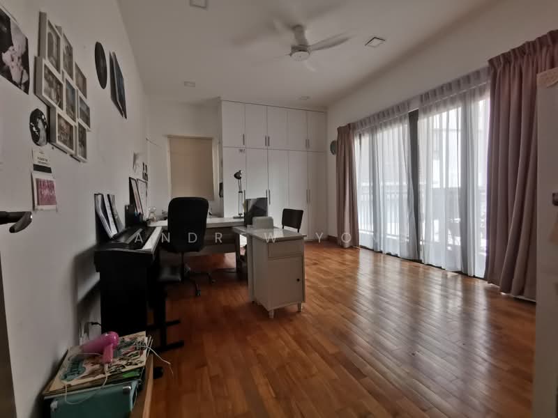 New Listing Unique 3 Storey Detached, , 6 Bedrooms, 4,800 sqft, Detached House For Rent, by Andrew Yong, 500188654 - Study - PropertyGuru.com.sg