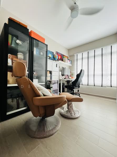 28 Ghim Moh Link, 28 Ghim Moh Link, 3 Bedrooms, 1,216 sqft, HDB Flat For Sale, by Derrick Tan, 500188655 - Study - PropertyGuru.com.sg