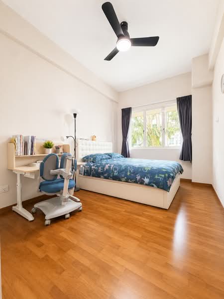 Seletar Springs Condominium, 110 Gerald Drive, 3 Bedrooms, 1,302 sqft, Condominium For Sale, by Kriste Cheong, 500188657 - Bedroom - PropertyGuru.com.sg
