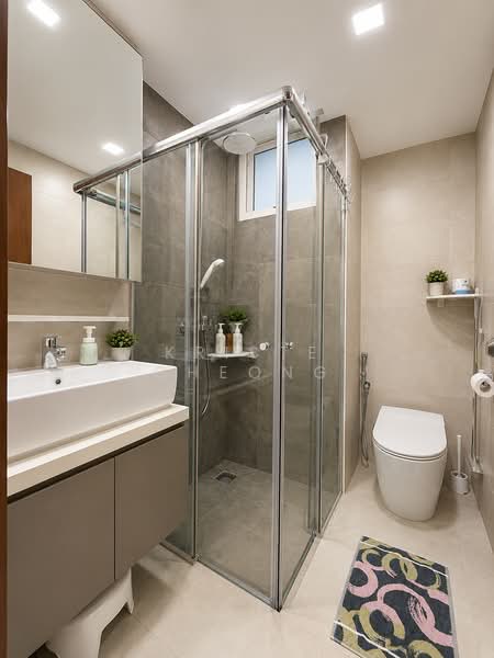 Seletar Springs Condominium, 110 Gerald Drive, 3 Bedrooms, 1,302 sqft, Condominium For Sale, by Kriste Cheong, 500188657 - Bathroom - PropertyGuru.com.sg