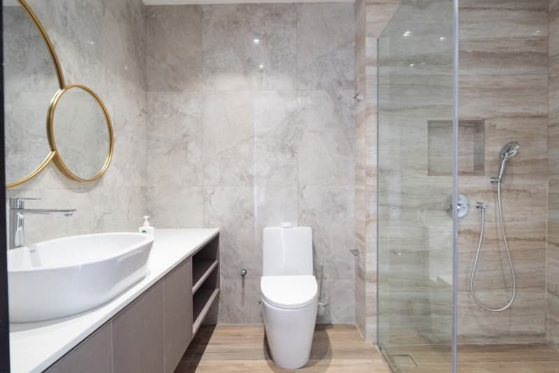 Modern Semi-Detached near Bayshore MRT for Short-Term Rental, , 7 Bedrooms, 8,882 sqft, Semi-Detached House For Rent, by Lim Zhao Xuan, 500188660 - Bathroom - PropertyGuru.com.sg