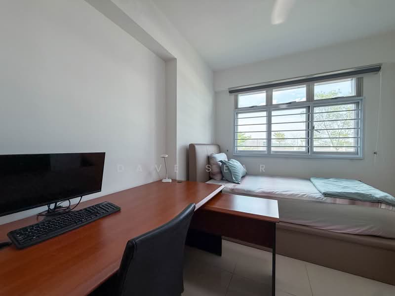 673A Edgefield Plains, 673A Edgefield Plains, 3 Bedrooms, 969 sqft, HDB Flat For Sale, by Dave Sear, 500188662 - Bedroom - PropertyGuru.com.sg