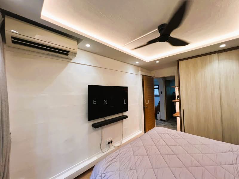 302 Clementi Avenue 4, 302 Clementi Avenue 4, 3 Bedrooms, 990 sqft, HDB Flat For Rent, by Ben Lau, 500188668 - Bedroom 2 - PropertyGuru.com.sg