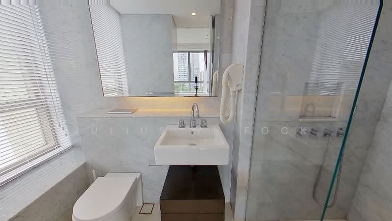 Scotts Square, 8 Scotts Road, 3 Bedrooms, 1,249 sqft, Condominium For Sale, by Julius WL Fock, 500188670 - Bathroom - PropertyGuru.com.sg
