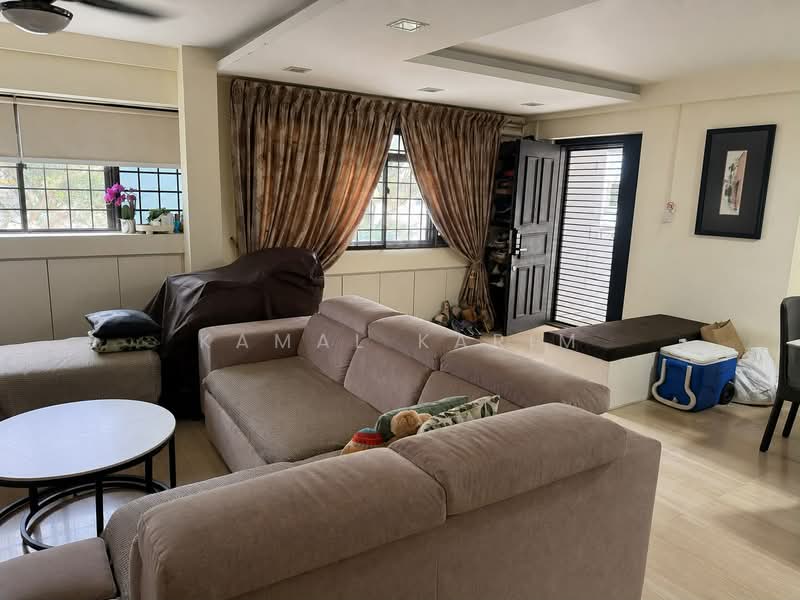 512 Jelapang Road, 512 Jelapang Road, 3 Bedrooms, 1,302 sqft, HDB Flat For Sale, by Kamal Karim, 500188680 - Living Room - PropertyGuru.com.sg
