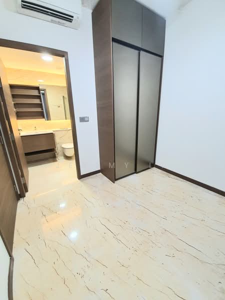 Queens Peak, 1 Dundee Road, 1 Bedroom, 441 sqft, Condominium For Rent, by Jeremy Li, 500188685 - Bathroom - PropertyGuru.com.sg