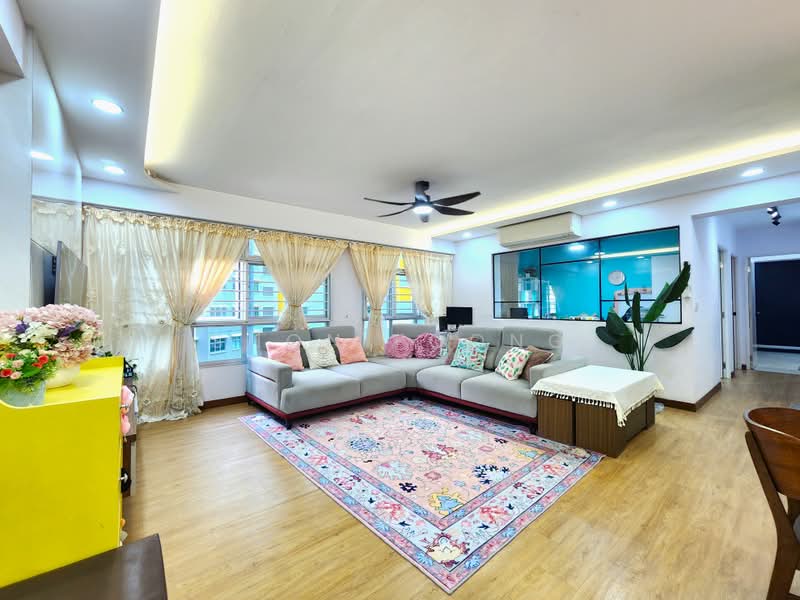 489C Choa Chu Kang Avenue 5, 489C Choa Chu Kang Avenue 5, 3 Bedrooms, 1,216 sqft, HDB Flat For Sale, by Shon Foong, 500188688 - Living Room - PropertyGuru.com.sg
