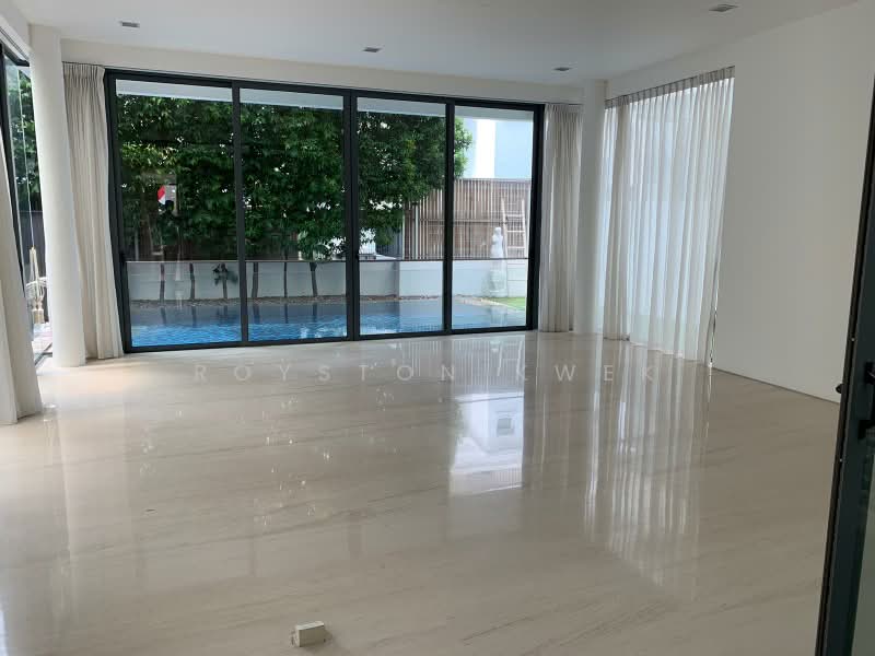 Serangoon Garden Estate, Farleigh Avenue, 6 Bedrooms, 6,000 sqft, Detached House For Rent, by Royston Kwek, 500188694 - Living Room - PropertyGuru.com.sg