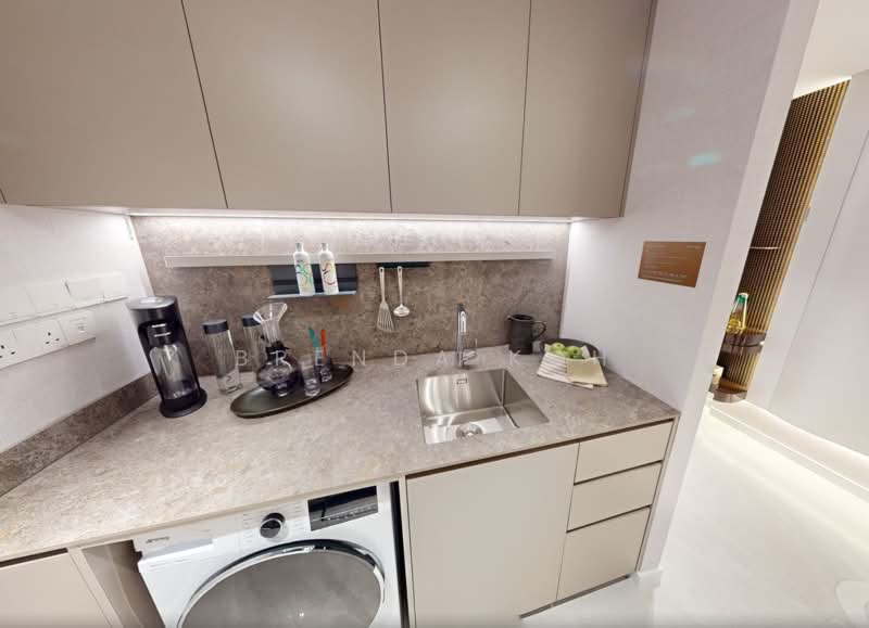 Nava Grove, 38 Pine Grove, 2 Bedrooms, 786 sqft, Condominium For Sale, by Brenda Koh, 500188695 - Kitchen - PropertyGuru.com.sg
