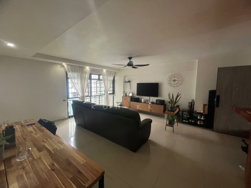 268B Boon Lay Drive, 268B Boon Lay Drive, 3 Bedrooms, 1,195 sqft, HDB Flat For Rent, by Koh KK, 500188698 - Living Room - PropertyGuru.com.sg
