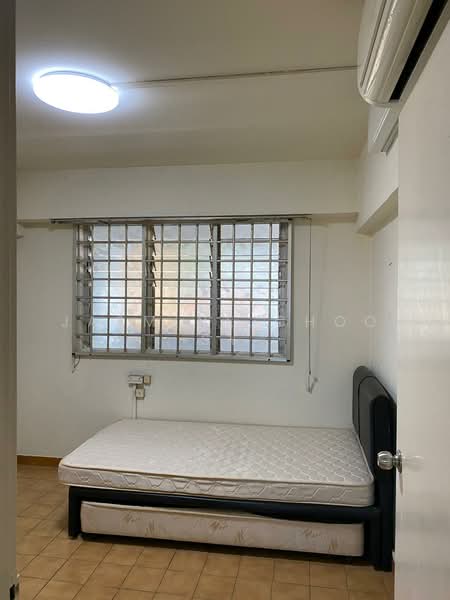 635 Yishun Street 61, 635 Yishun Street 61, Room Rental, 40 sqft, HDB Flat For Rent, by Jasmine Choo SY, 500188701 - Bedroom - PropertyGuru.com.sg