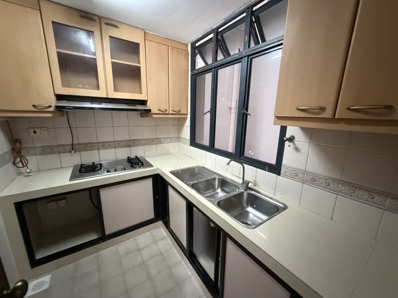 Regentville, 2 Hougang Street 92, 2 Bedrooms, 980 sqft, Condominium For Rent, by Johnny Chia, 500188703 - Kitchen - PropertyGuru.com.sg