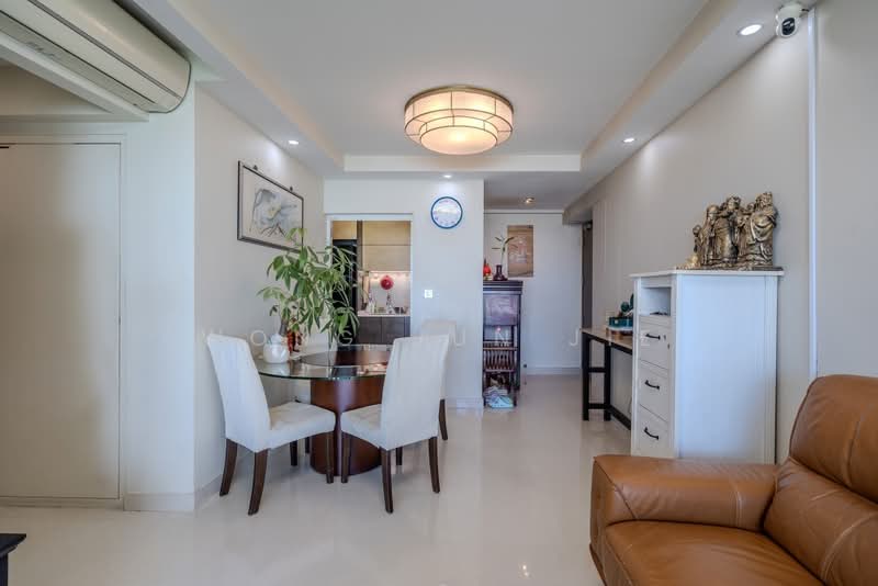 588D Ang Mo Kio Street 52, 588D Ang Mo Kio Street 52, 3 Bedrooms, 980 sqft, HDB Flat For Sale, by Wong Jun Jie, 500188704 - Living Room - PropertyGuru.com.sg