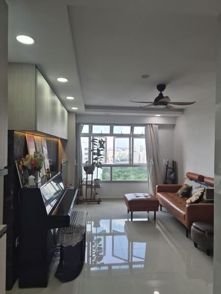 182B Woodlands Street 13, 182B Woodlands Street 13, 4 Bedrooms, 1,291 sqft, HDB Flat For Sale, by Celine Tan, 500188708 - Living Room - PropertyGuru.com.sg